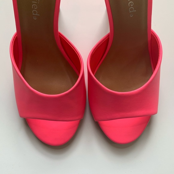 🎀 Neon Barbie pink slide sandals ladies high heels open toe.💞💋 - Picture 3 of 5